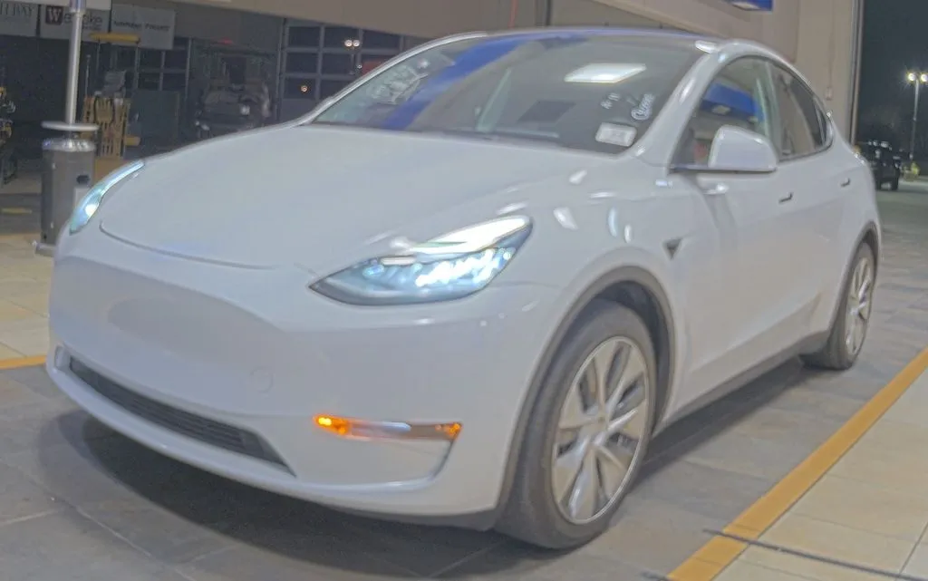 White 2022 Tesla Model Y Long Range for sale in Denton, TX