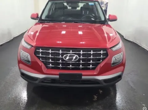 More photos of 2021 Hyundai Venue SEL at Sign It Drive It, TX
