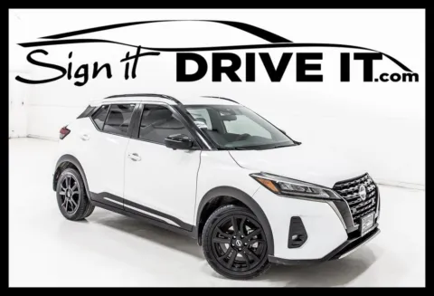 White 2023 Nissan Kicks SR for sale in Denton, TX