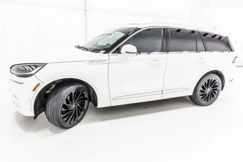 More photos of 2021 Lincoln Aviator Reserve at Sign It Drive It, TX