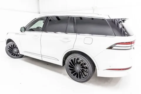 More photos of 2021 Lincoln Aviator Reserve at Sign It Drive It, TX