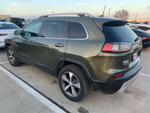 More photos of 2020 Jeep Cherokee Limited at Sign It Drive It, TX