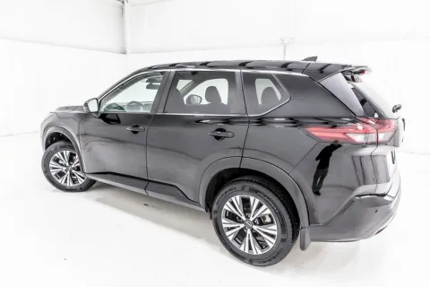 More photos of 2022 Nissan Rogue SV at Sign It Drive It, TX
