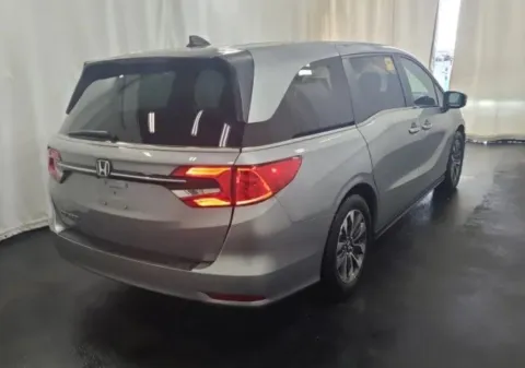 More photos of 2023 Honda Odyssey EX-L at Sign It Drive It, TX