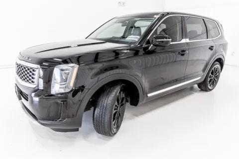Photos of 2020 Kia Telluride LX for sale in Denton, TX at Sign It Drive It