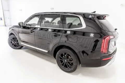 More photos of 2020 Kia Telluride LX at Sign It Drive It, TX