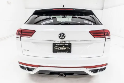 More photos of 2021 Volkswagen Atlas Cross Sport 3.6L V6 SE w/Technology R-Line at Sign It Drive It, TX