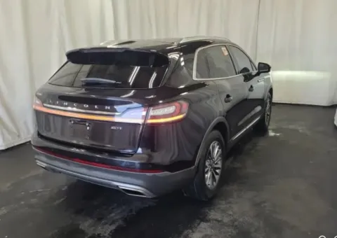 More photos of 2019 Lincoln Nautilus Select at Sign It Drive It, TX