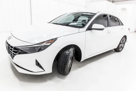 Photos of 2023 Hyundai Elantra SEL for sale in Denton, TX at Sign It Drive It