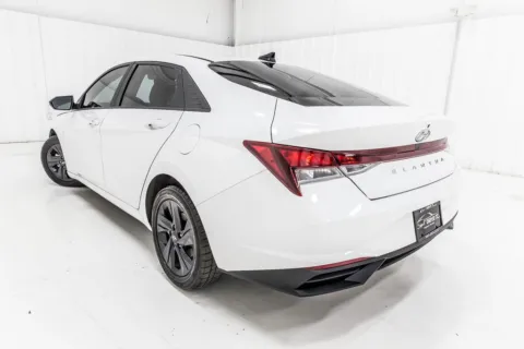 More photos of 2023 Hyundai Elantra SEL at Sign It Drive It, TX