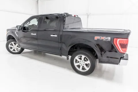 More photos of 2021 Ford F-150 XLT at Sign It Drive It, TX