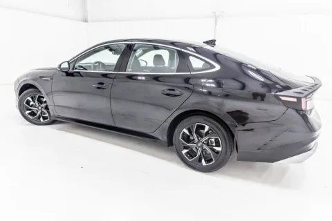 More photos of 2025 Hyundai Sonata SEL at Sign It Drive It, TX