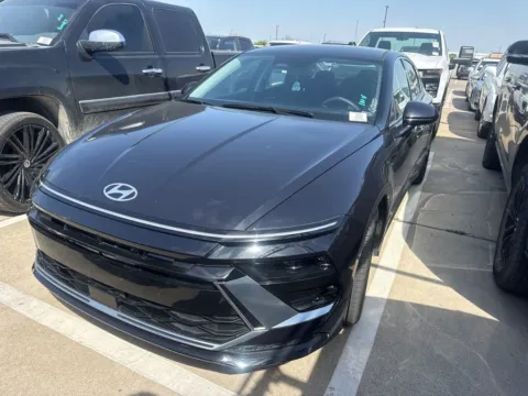 More photos of 2025 Hyundai Sonata SEL at Sign It Drive It, TX