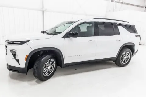 Another view of 2025 Chevrolet Traverse LT for sale in Denton, TX at Sign It Drive It