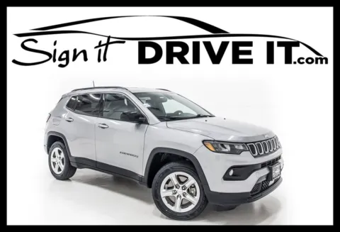 Silver 2023 Jeep Compass Latitude for sale in Denton, TX