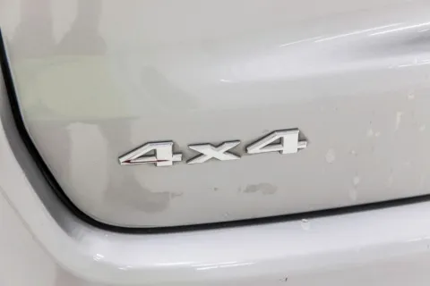 More photos of 2023 Jeep Compass Latitude at Sign It Drive It, TX