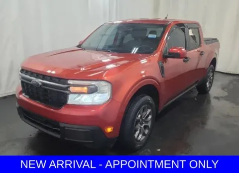 Red 2022 Ford Maverick XLT for sale in Denton, TX