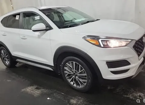 More photos of 2019 Hyundai Tucson SEL at Sign It Drive It, TX