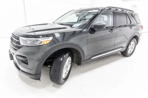 Another view of 2022 Ford Explorer XLT for sale in Denton, TX at Sign It Drive It