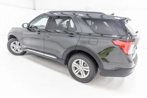More photos of 2022 Ford Explorer XLT at Sign It Drive It, TX