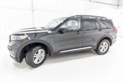 Another view of 2022 Ford Explorer XLT for sale in Denton, TX at Sign It Drive It