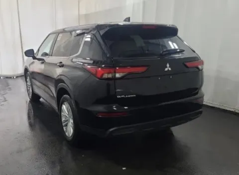 Another view of 2024 Mitsubishi Outlander ES for sale in Denton, TX at Sign It Drive It
