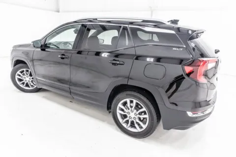 More photos of 2022 GMC Terrain SLT at Sign It Drive It, TX