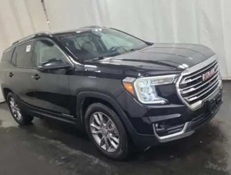 More photos of 2022 GMC Terrain SLT at Sign It Drive It, TX