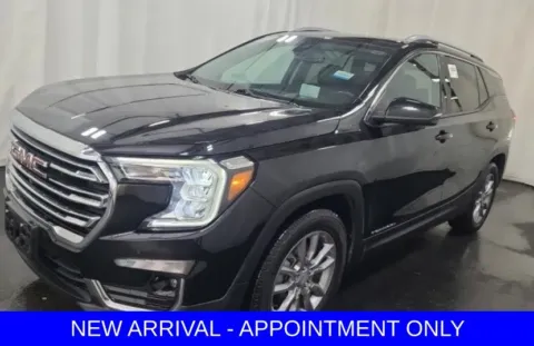 Black 2022 GMC Terrain SLT for sale in Denton, TX