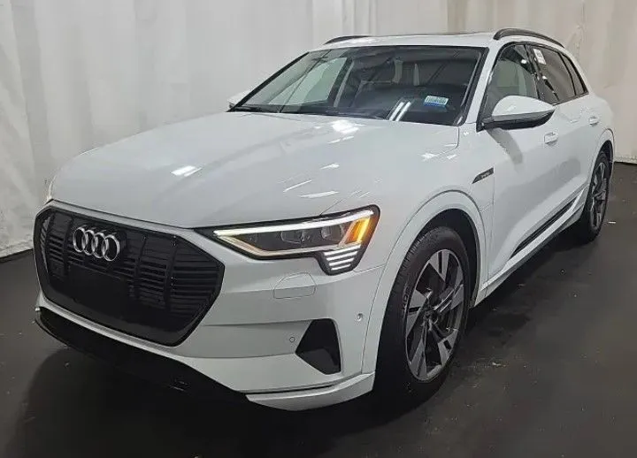 White 2021 Audi e-tron Premium for sale in Denton, TX