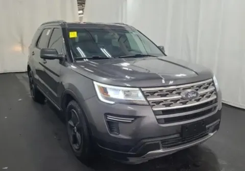 More photos of 2018 Ford Explorer XLT at Sign It Drive It, TX