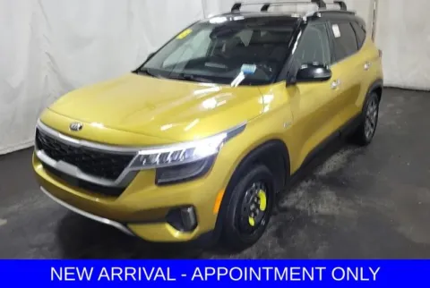 Yellow 2021 Kia Seltos SX for sale in Denton, TX
