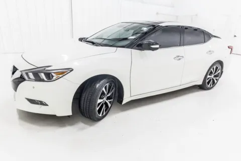 Photos of 2018 Nissan Maxima Platinum for sale in Denton, TX at Sign It Drive It