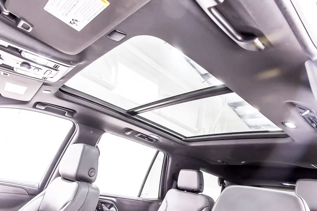 2023 Chevrolet Tahoe Z71 - Photo 16