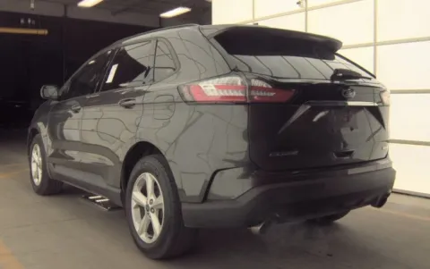 More photos of 2020 Ford Edge SE at Sign It Drive It, TX