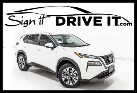 White 2022 Nissan Rogue SV for sale in Denton, TX
