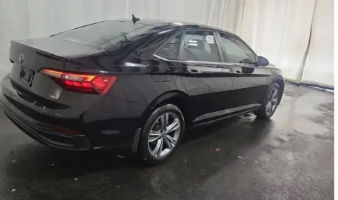 More photos of 2024 Volkswagen Jetta 1.5T SE at Sign It Drive It, TX