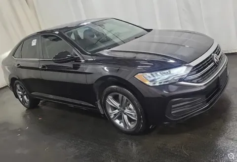 More photos of 2024 Volkswagen Jetta 1.5T SE at Sign It Drive It, TX