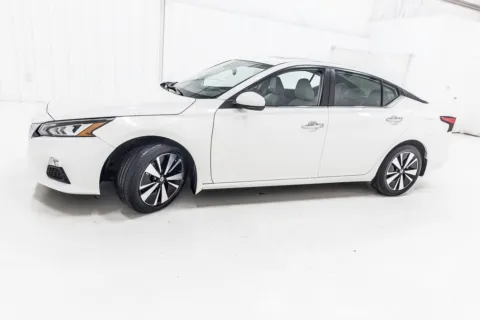 Another view of 2021 Nissan Altima 2.5 SV for sale in Denton, TX at Sign It Drive It