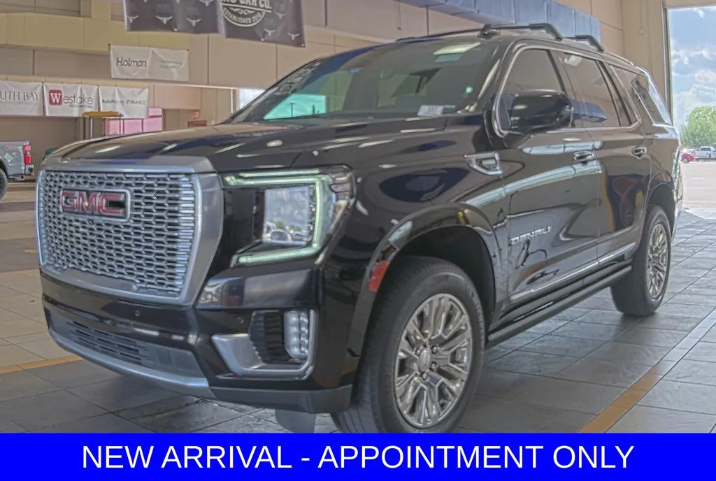 Black 2021 GMC Yukon Denali for sale in Denton, TX
