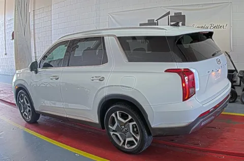 More photos of 2023 Hyundai Palisade SEL at Sign It Drive It, TX