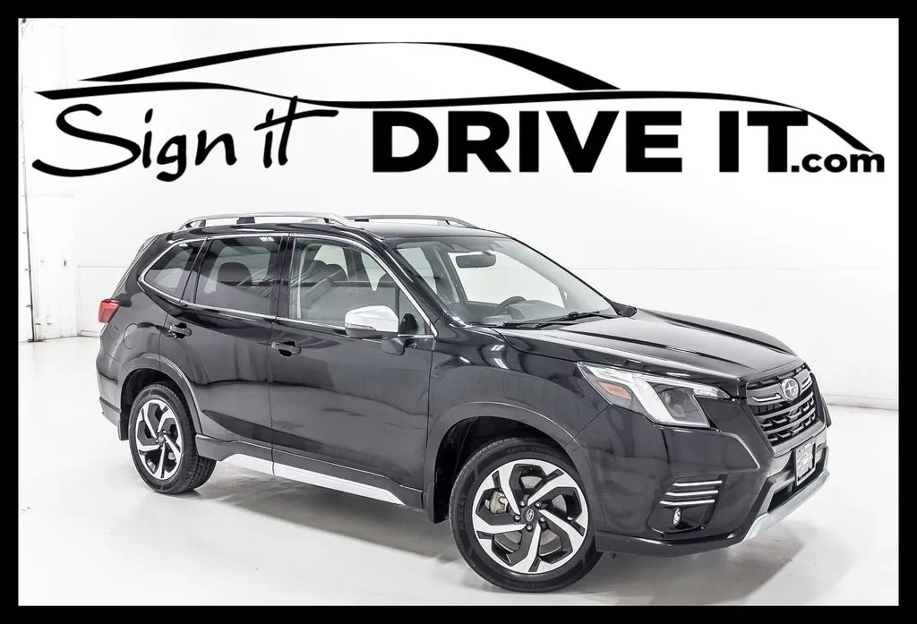 2022 Subaru Forester Touring's photo
