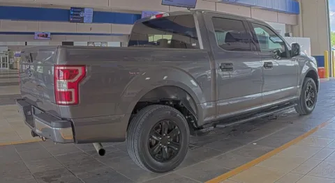 More photos of 2019 Ford F-150 XLT at Sign It Drive It, TX