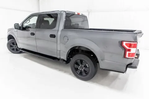 More photos of 2019 Ford F-150 XLT at Sign It Drive It, TX