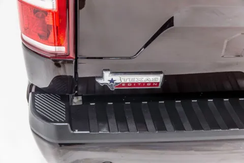 More photos of 2018 Ford F-150 XLT at Sign It Drive It, TX