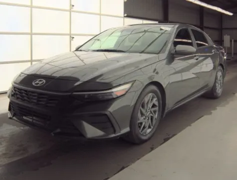 Gray 2024 Hyundai Elantra SEL for sale in Denton, TX