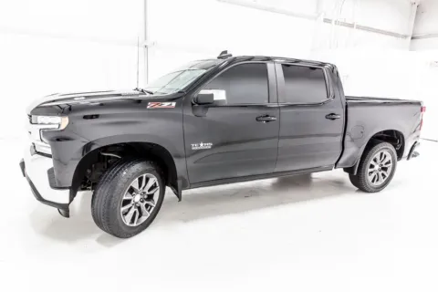 More photos of 2020 Chevrolet Silverado 1500 LT at Sign It Drive It, TX