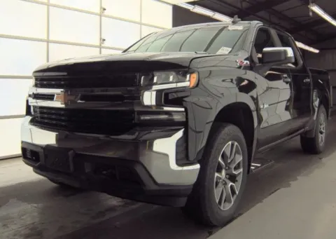 Black 2020 Chevrolet Silverado 1500 LT for sale in Denton, TX
