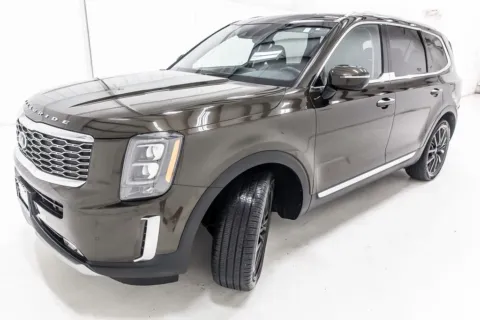 Another view of 2020 Kia Telluride SX for sale in Denton, TX at Sign It Drive It