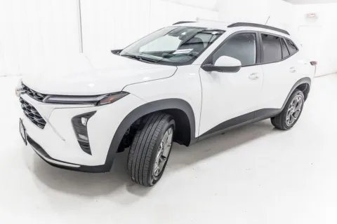 Photos of 2025 Chevrolet Trax LT for sale in Denton, TX at Sign It Drive It